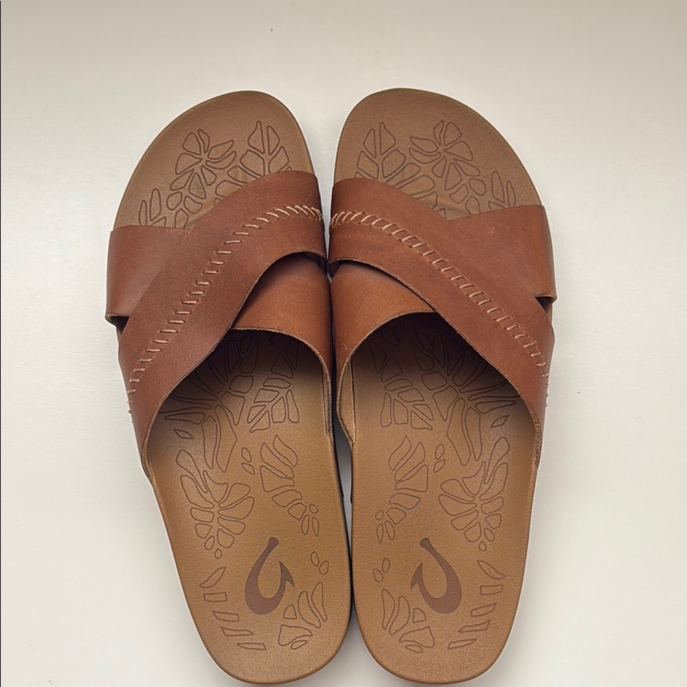 Olukai slides, very good shape!